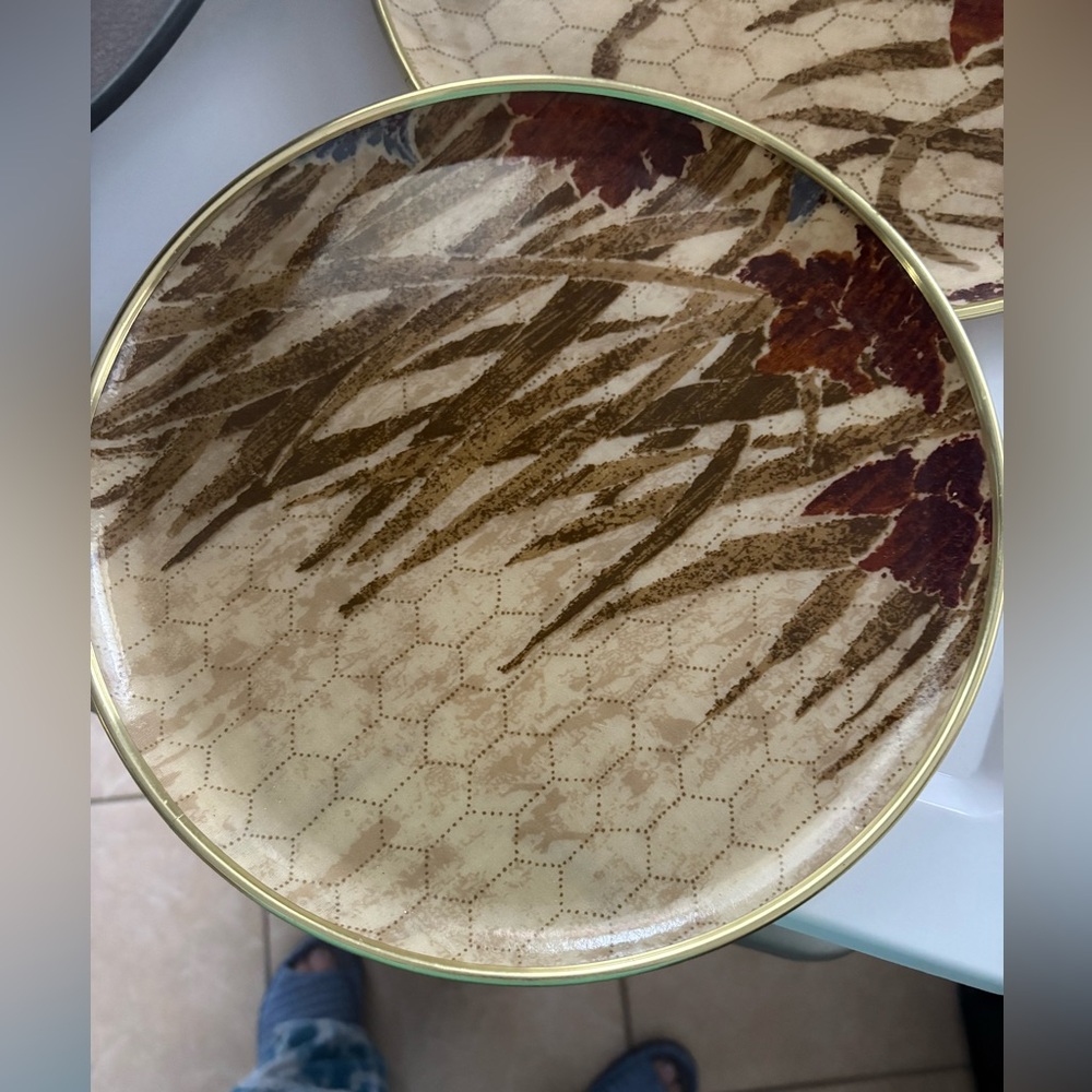 Floral Patterned Dinnerware Set - Picture 5 of 7